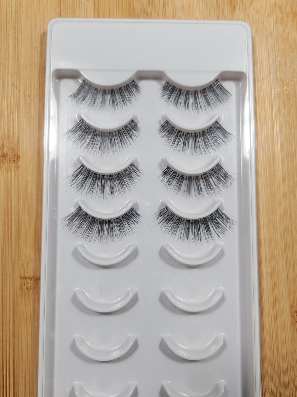 4 Styles NEW Kiss Lashes! Multipacks + 1 Bonus Style - Picture 3 of 6